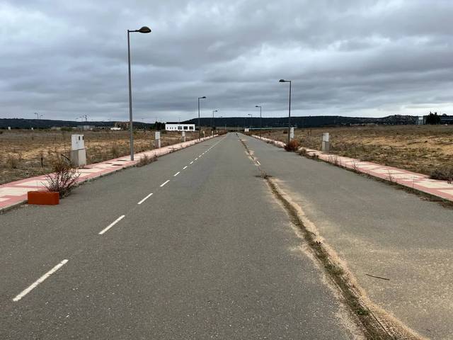 Terreno residencial en Venta en Urbanizacion Almarza en Velayos