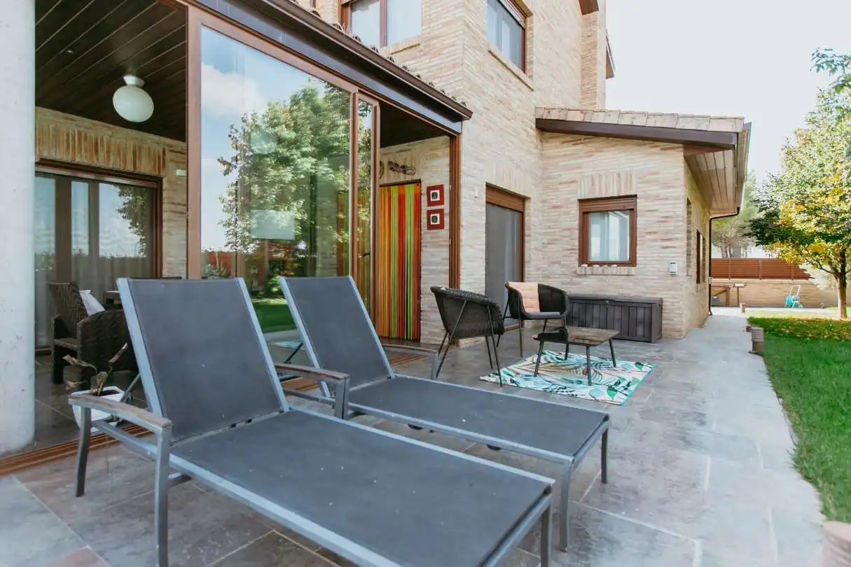 Terrassa de Casa o xalet en venda en Banastás amb Aire condicionat, Calefacció i Jardí privat