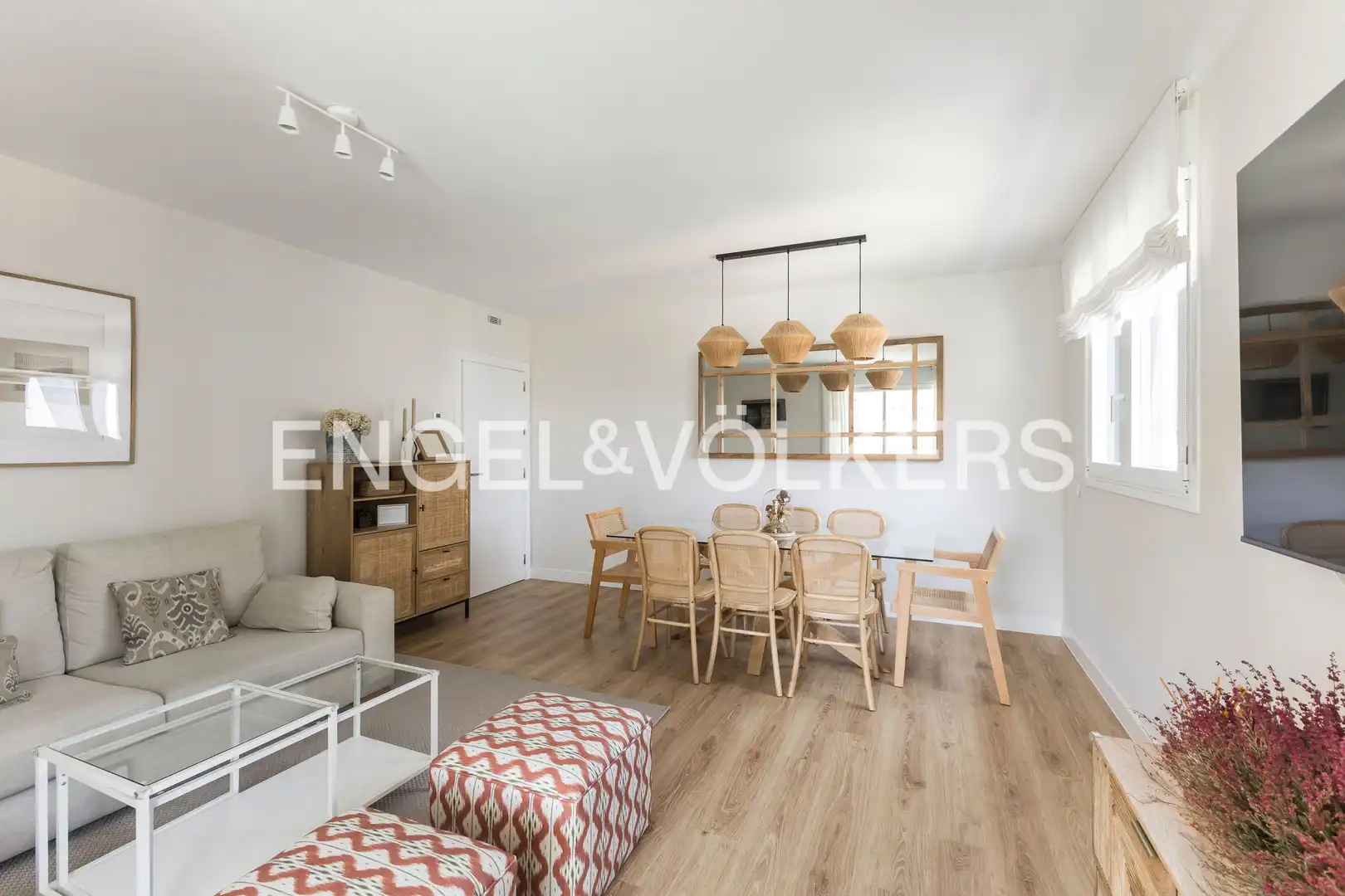 Exterior view of Flat for sale in Madrid  with Air Conditioner, Heating and Terrace