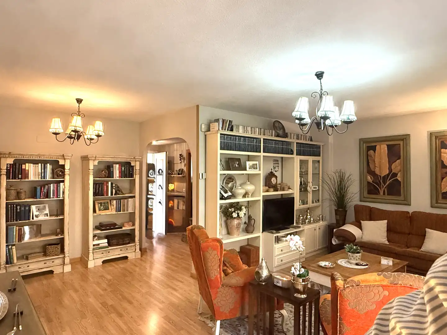 Living room of Houses for sale in Alcalá de Henares  with Air Conditioner, Heating and Private garden