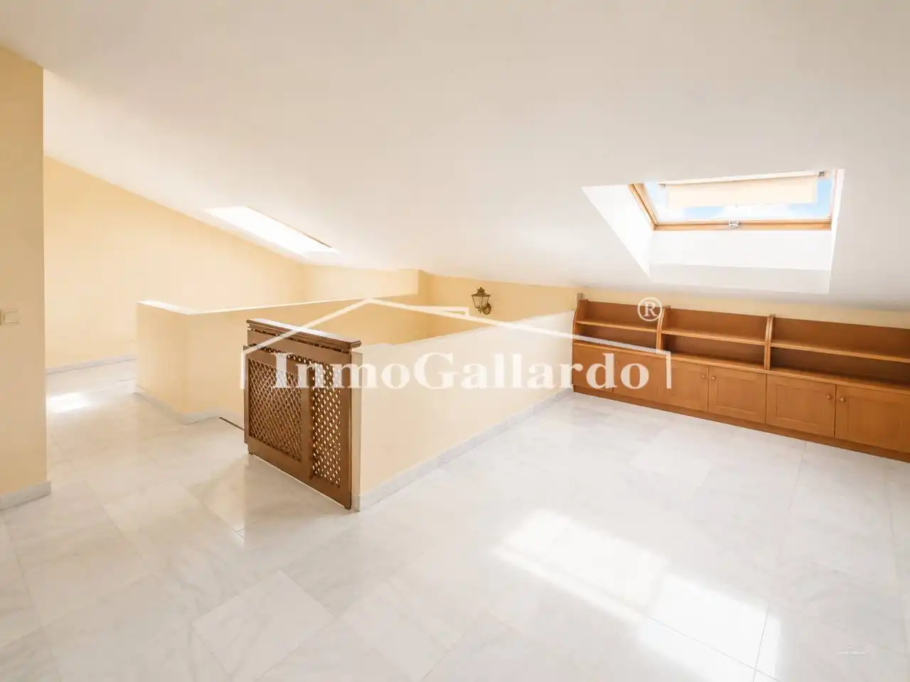 Vista exterior de Casa adosada en venta en Málaga con Aire acondicionado, Terraza y Piscina comunitaria