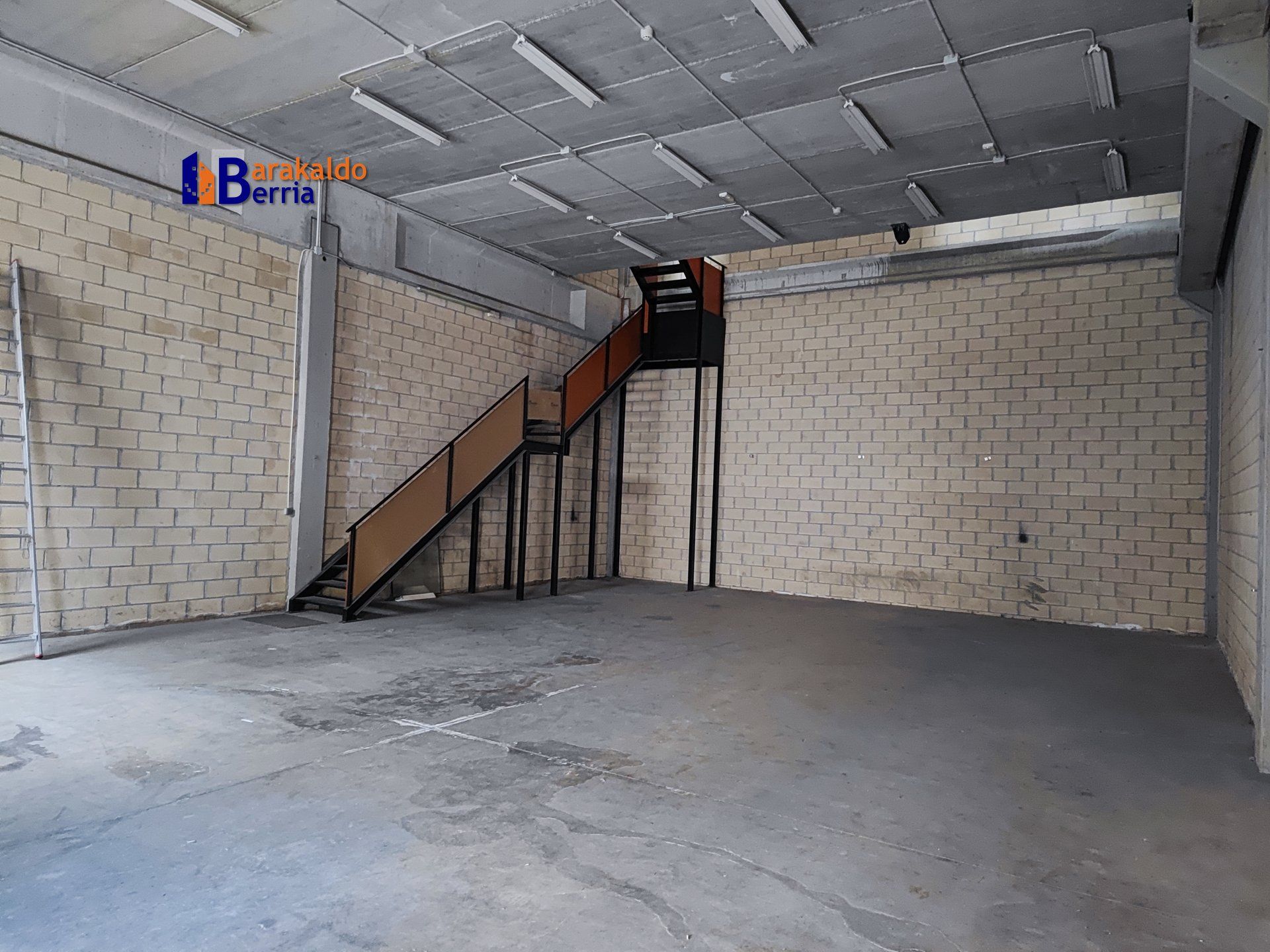 Nau industrial de lloguer en Barakaldo 