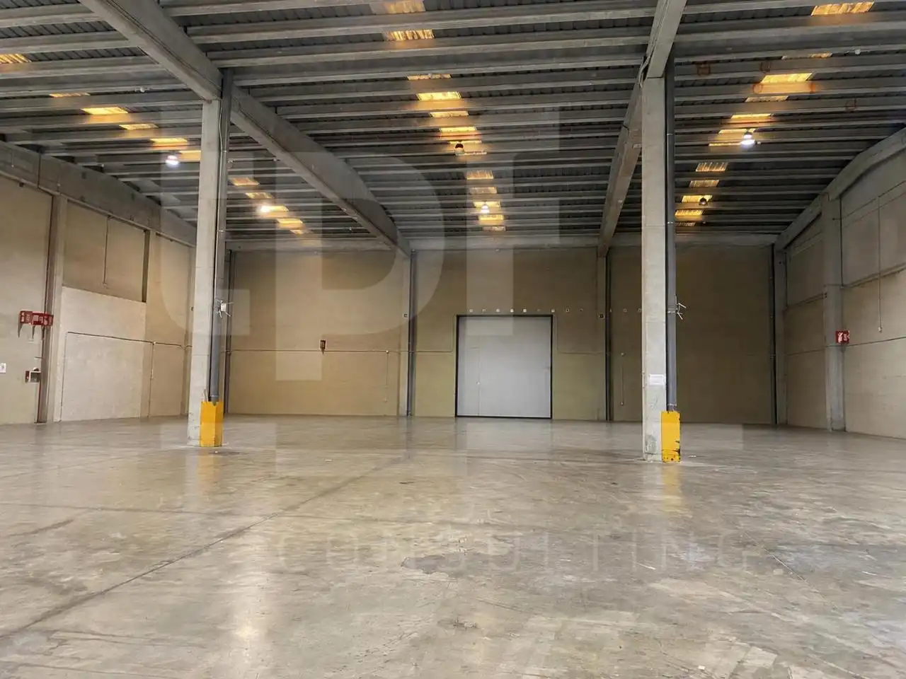 Industrial building to rent in Calle Sector 13, imagen 2