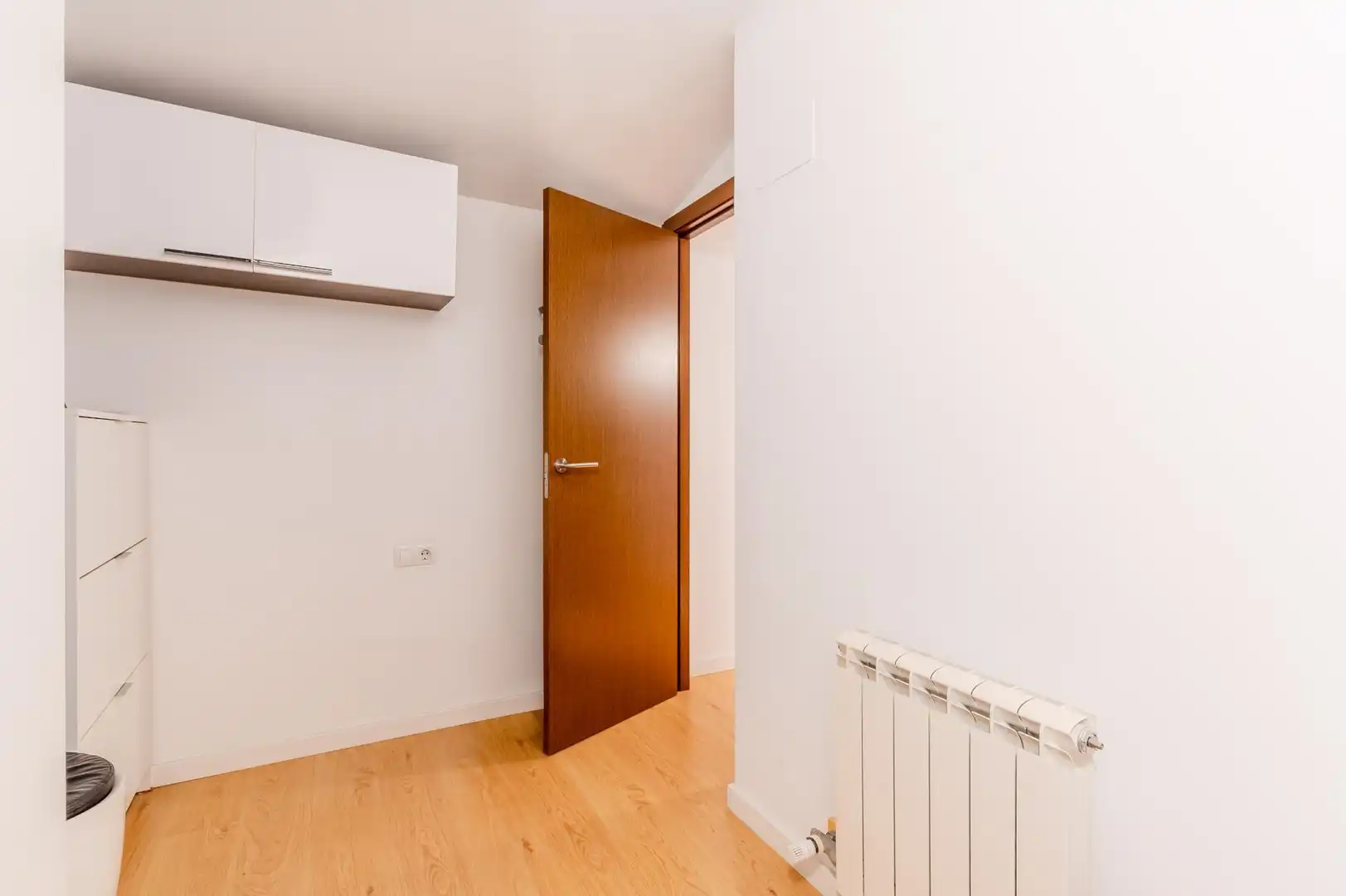 Bedroom of Attic for sale in Salt  with Community pool