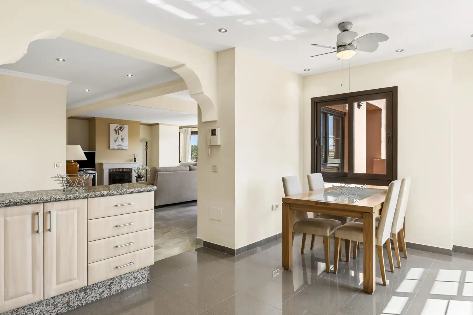 Attique avec terrasse à vendre à Estepona Pueblo, imagen 12