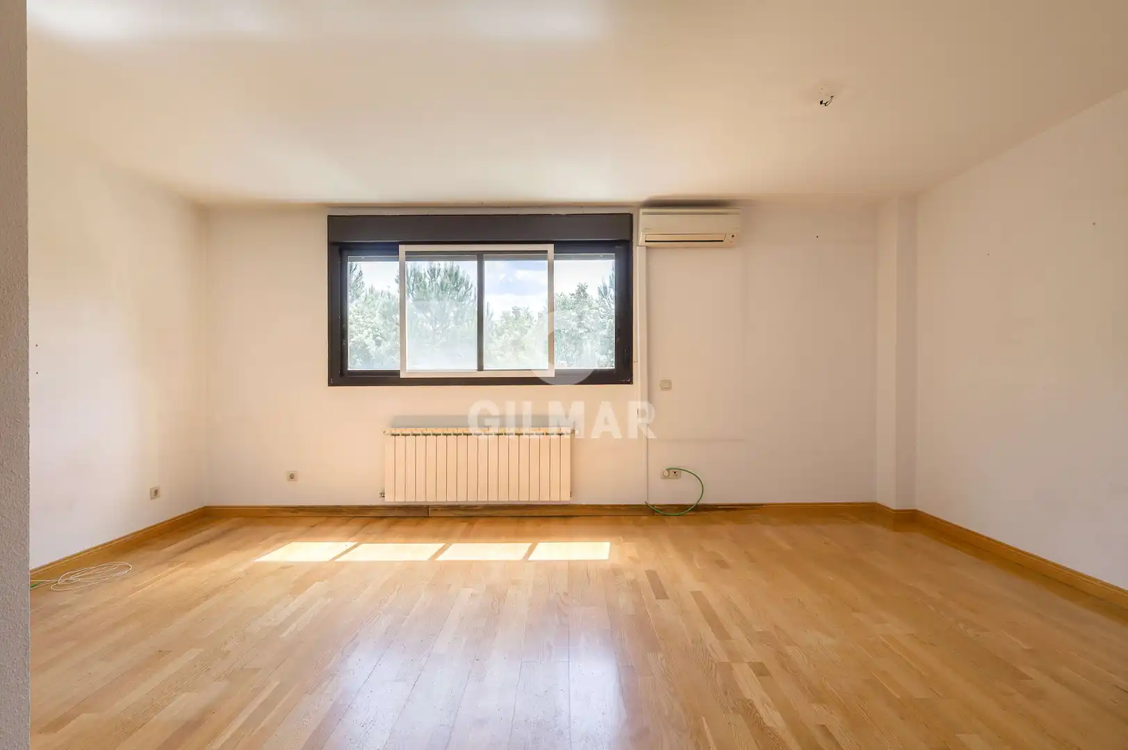 Habitación de Piso en venta en Madrid con Calefacción, Jardín privado y Trastero
