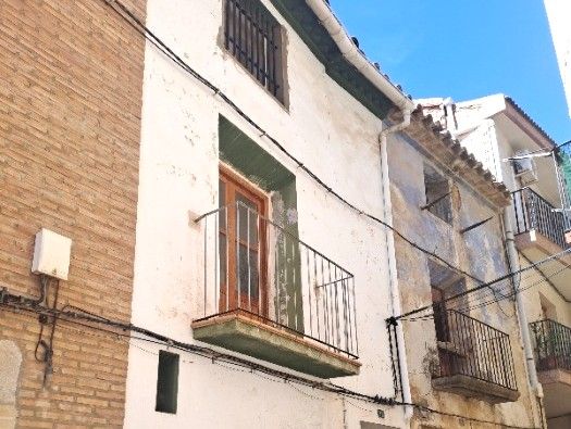 Vista exterior de Casa o xalet en venda en Calanda amb Traster i Balcó