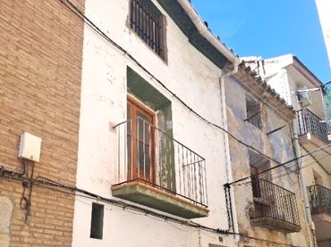 House with balcony for sale in Virgen Carmen