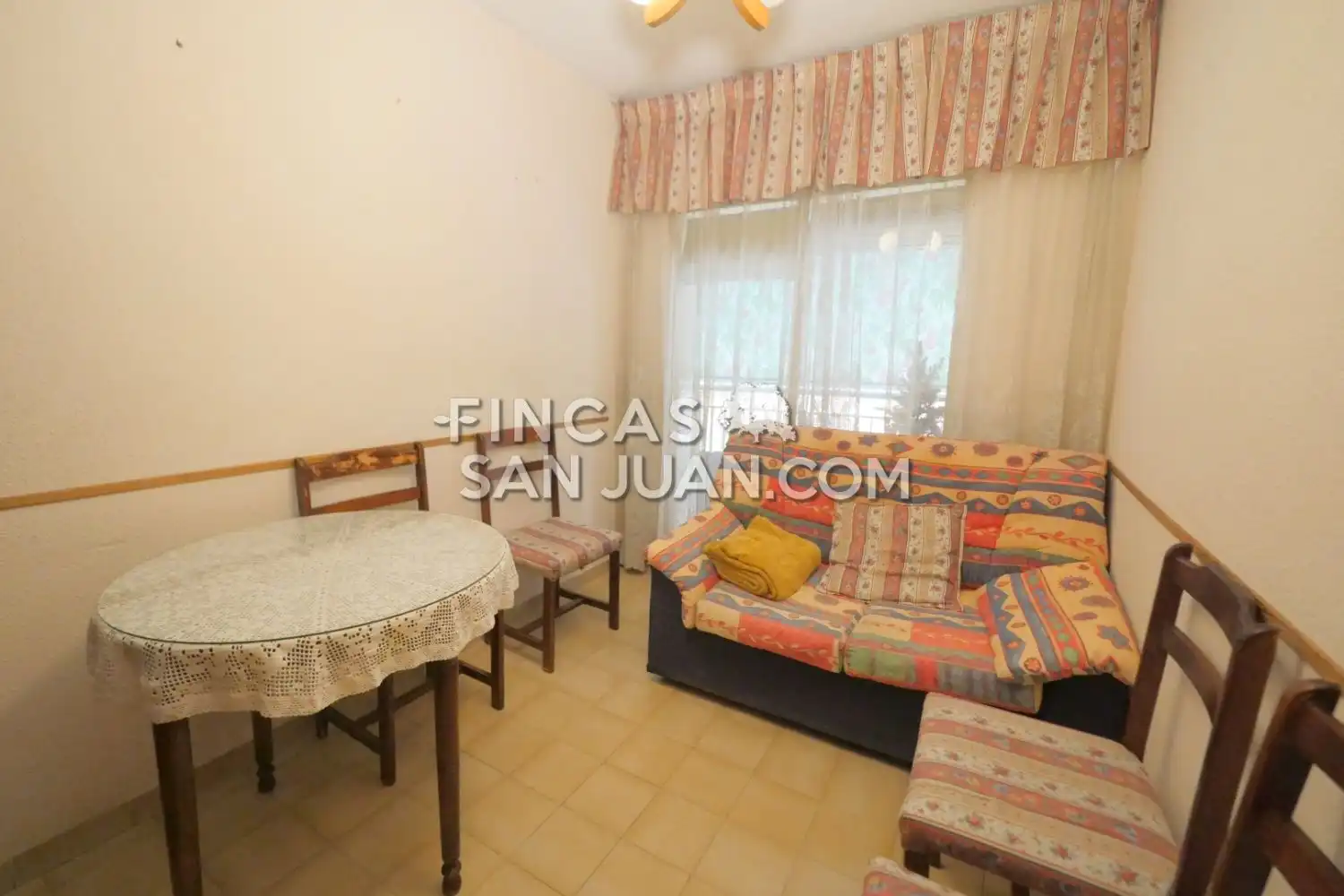 Sala de estar de Piso en venta en San Vicente del Raspeig / Sant Vicent del Raspeig con Balcón