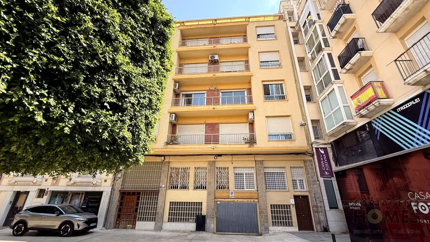 Vista exterior de Pis en venda en Cartagena amb Traster i Balcó