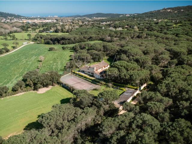 Casa-chalet en Venta en Barrio Solius, 28 en Golf Costa Brava