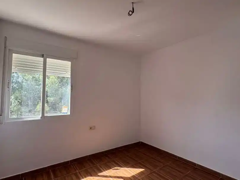 Dormitori de Casa o xalet en venda en Serra amb Piscina i Balcó