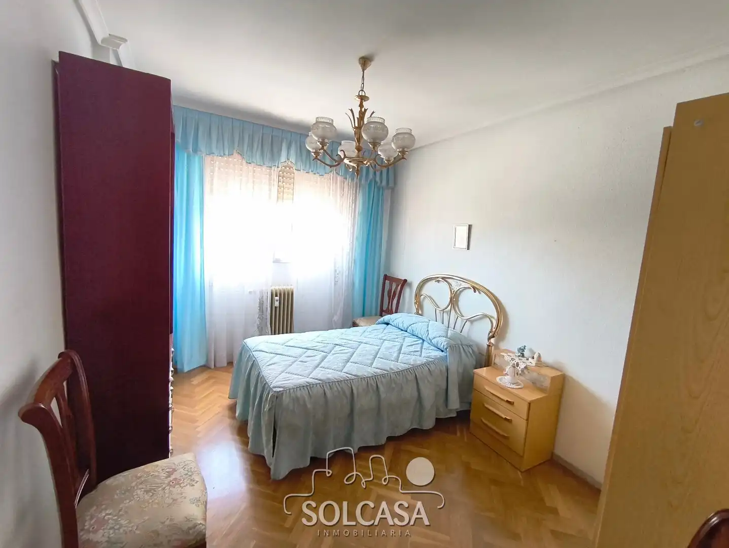 Bedroom of Flat for sale in Valladolid  with Heating, Parquet flooring and Balcony