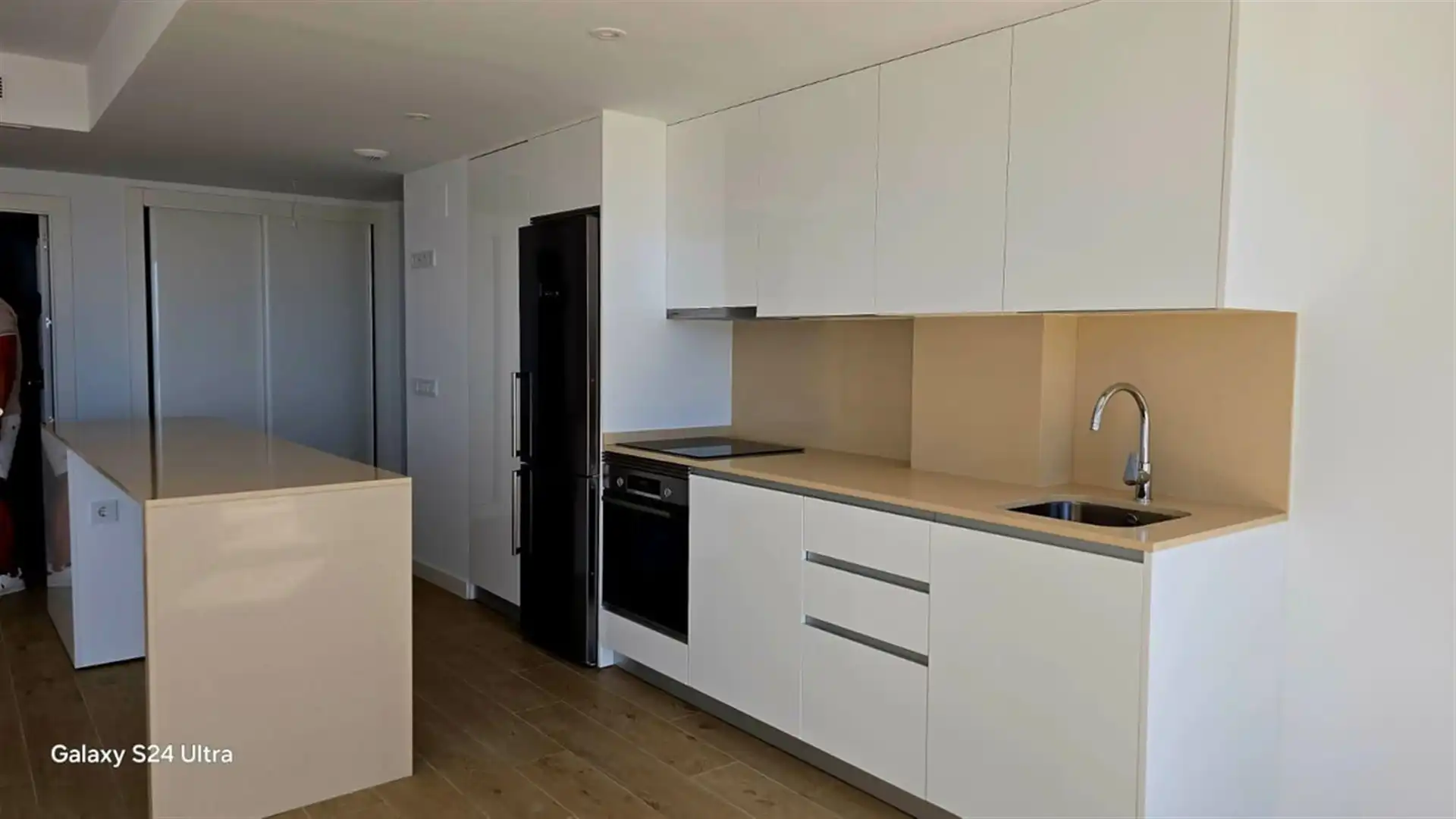 Cuina de Apartament en venda en Estepona amb Aire condicionat i Terrassa