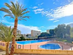Flat with pool for sale in Avenida Benidorm 18