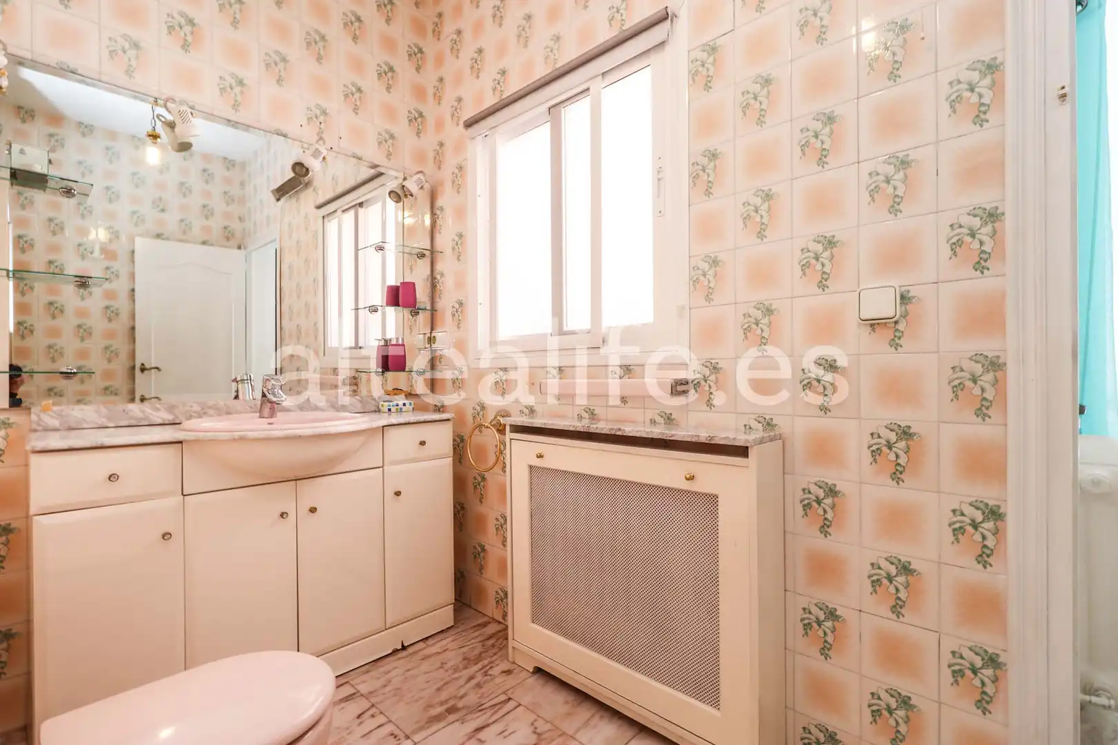 Bathroom of Houses for sale in L'Alfàs del Pi  with Air Conditioner, Heating and Private garden