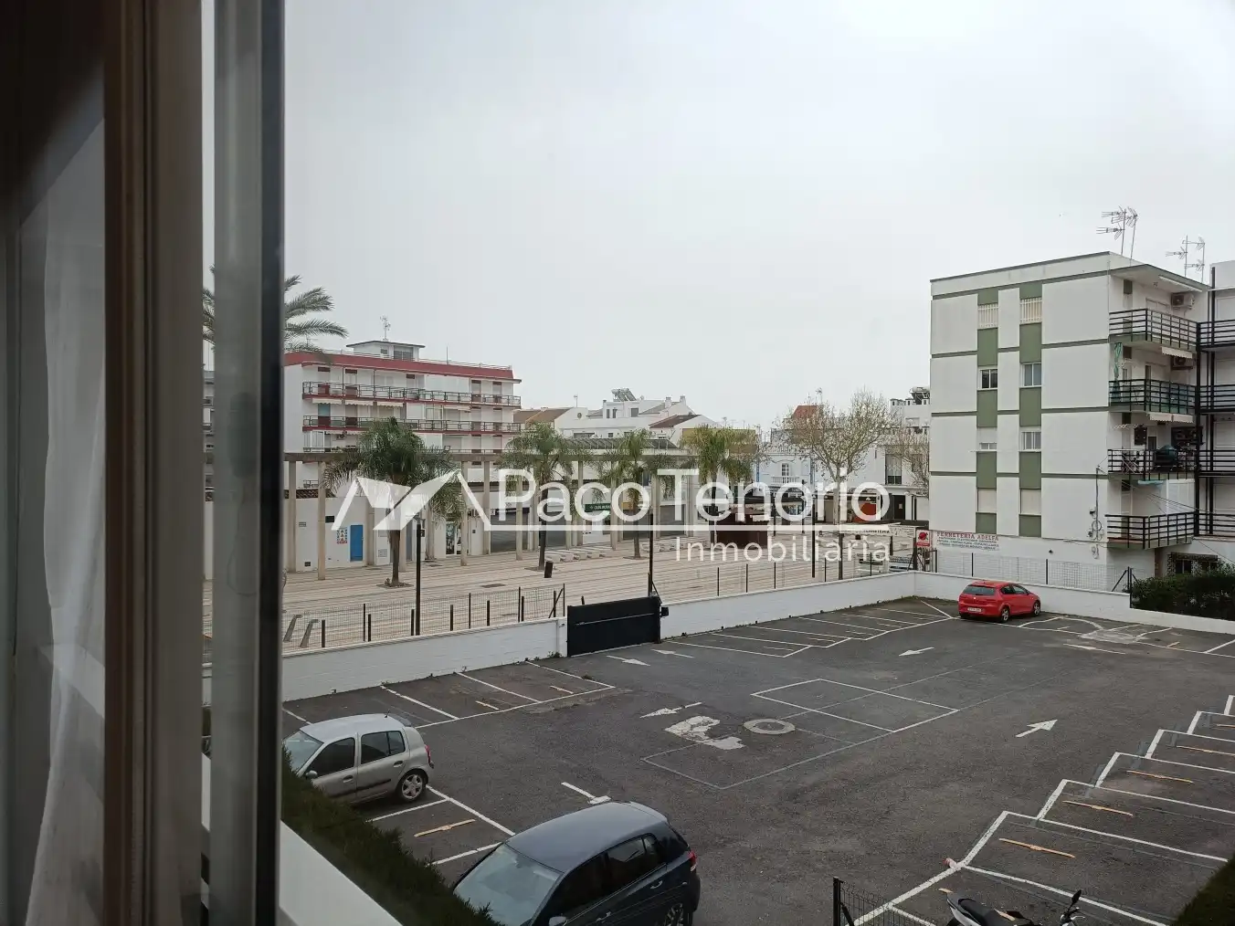 Parking de Apartamento de alquiler en La Antilla con Amueblado, Lavadora y Microondas