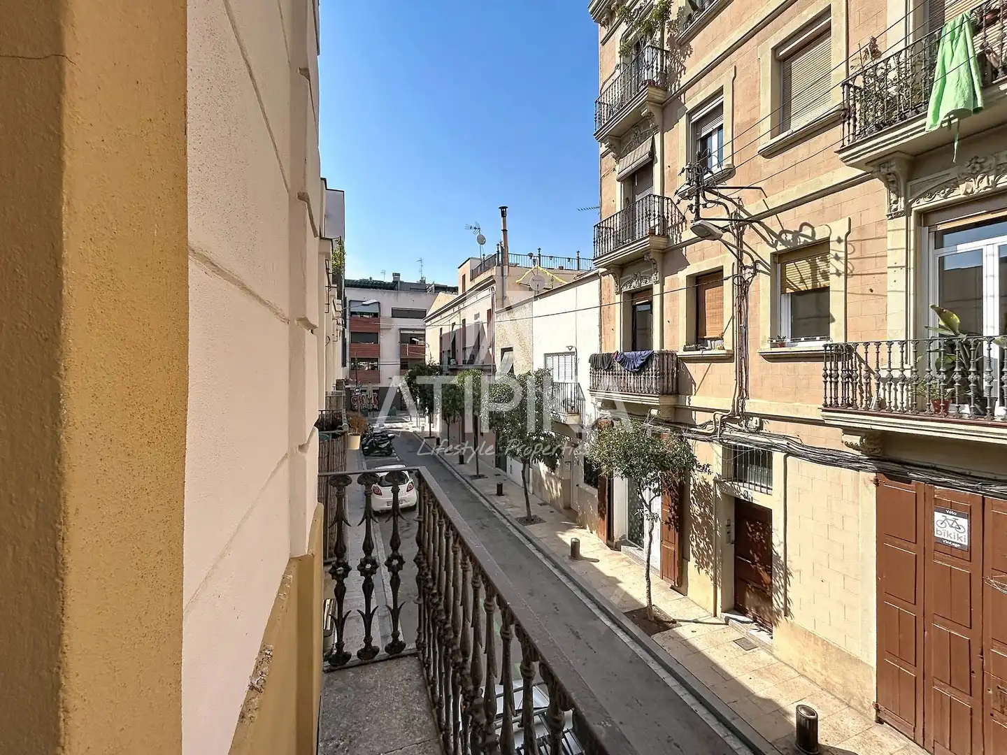 Exterior view of Attic for rent in Barcelona  with Air Conditioner, Parquet flooring and Terrace