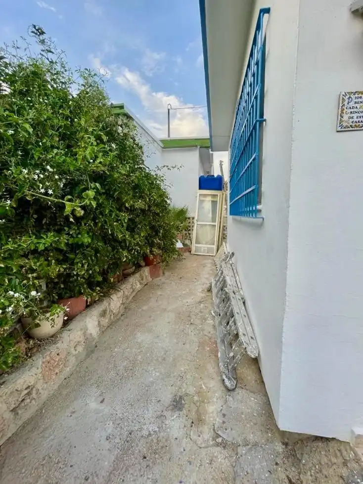 Vista exterior de Casa o chalet en venta en Benidorm con Jardín privado, Parquet y Terraza
