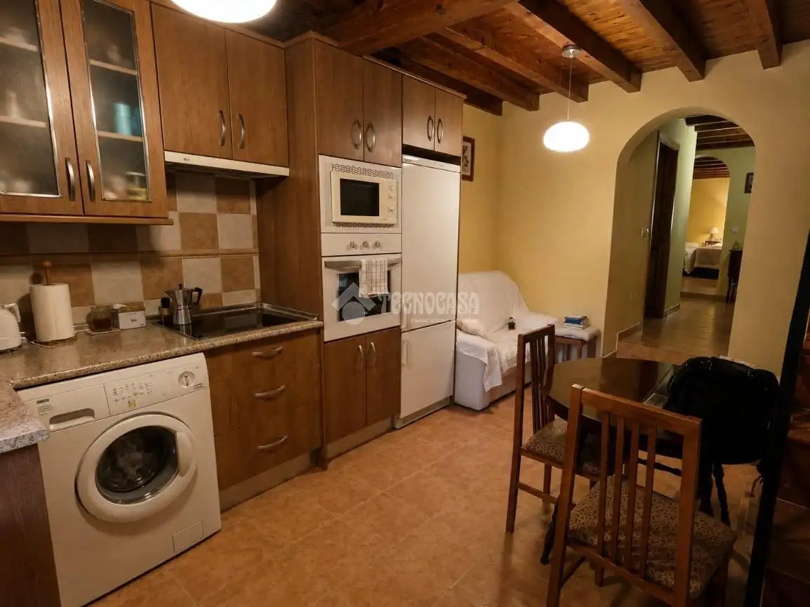Cuina de Casa o xalet en venda en Caleruela amb Moblat