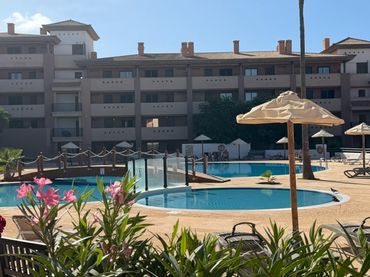 Appartement compact avec piscine à vendre à Callao Salvaje - Playa Paraíso