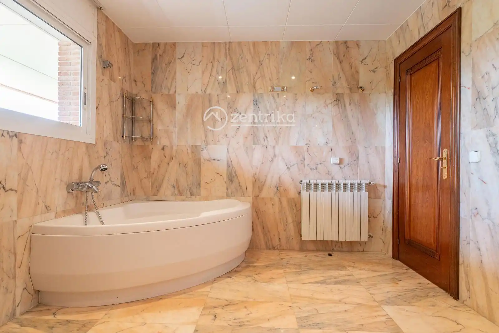 Bathroom of Houses for sale in Cambrils  with Air Conditioner, Heating and Storage room