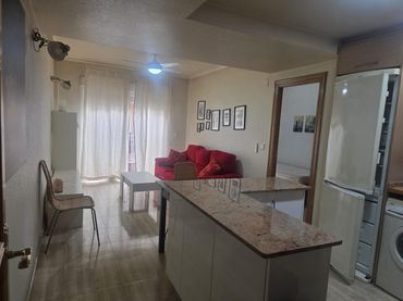 Flat with balcony to rent in Calle GOYA