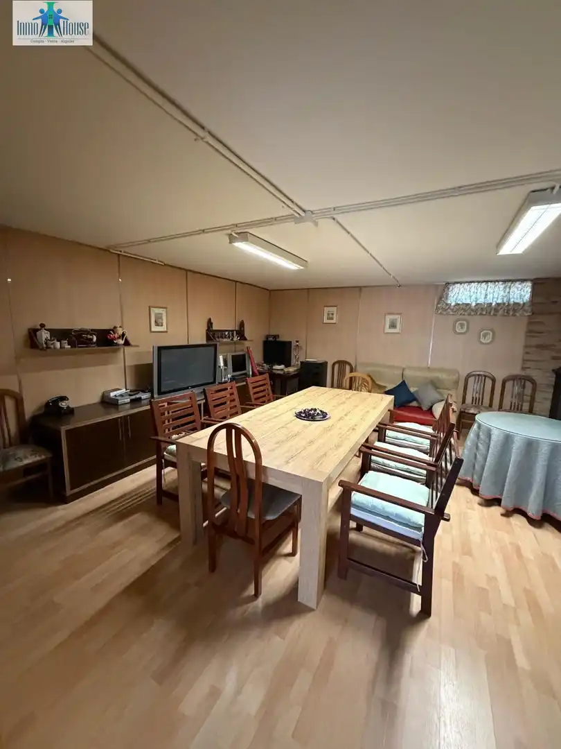 Casa adosada en venta en Albacete con Aire acondicionado, Calefacción y Trastero