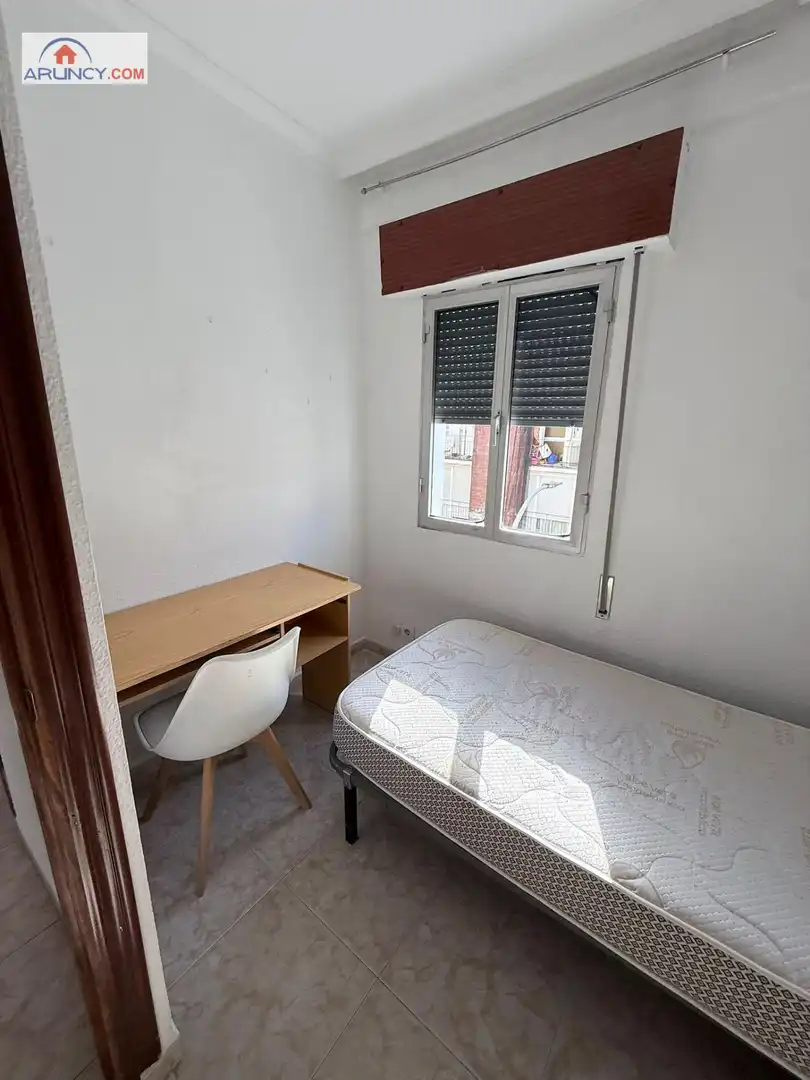 Habitación de Piso de alquiler en Sevilla con Calefacción
