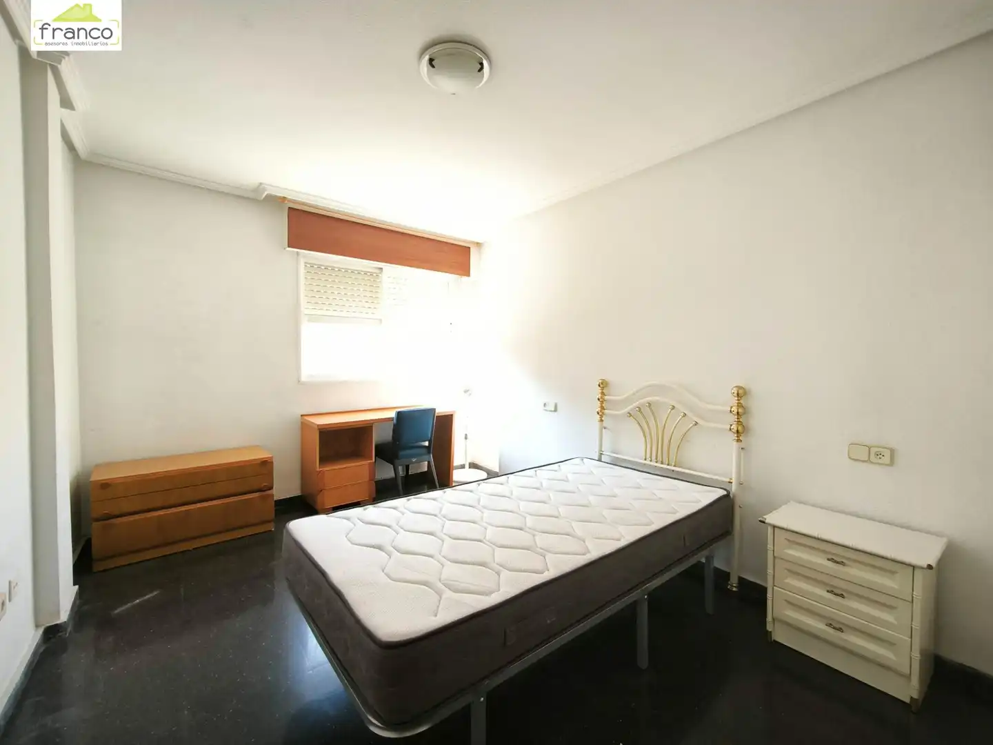 Habitación de Piso en venta en Murcia con Amueblado