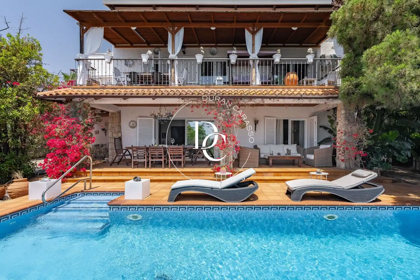 Casa amb piscina en venda a Passeig Bartomeu Soler