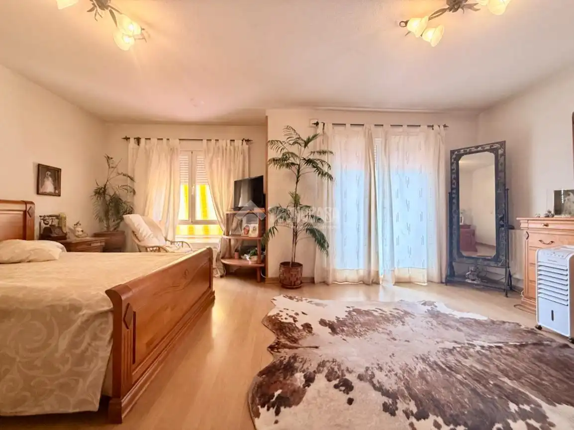Casa aparellada en venda a Alovera, imagen 17