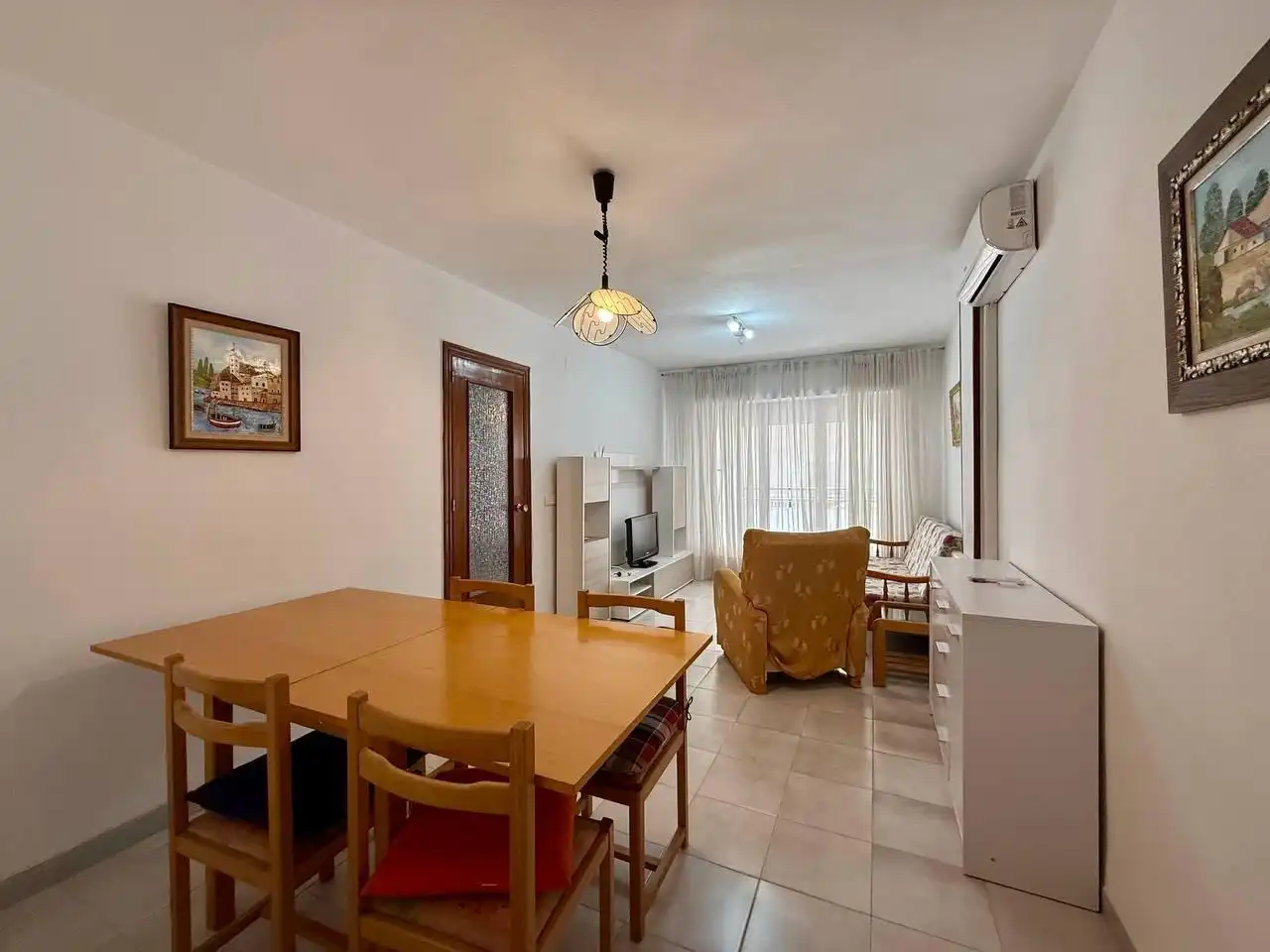 Sala de estar de Apartamento en venta en Torrevieja con Calefacción