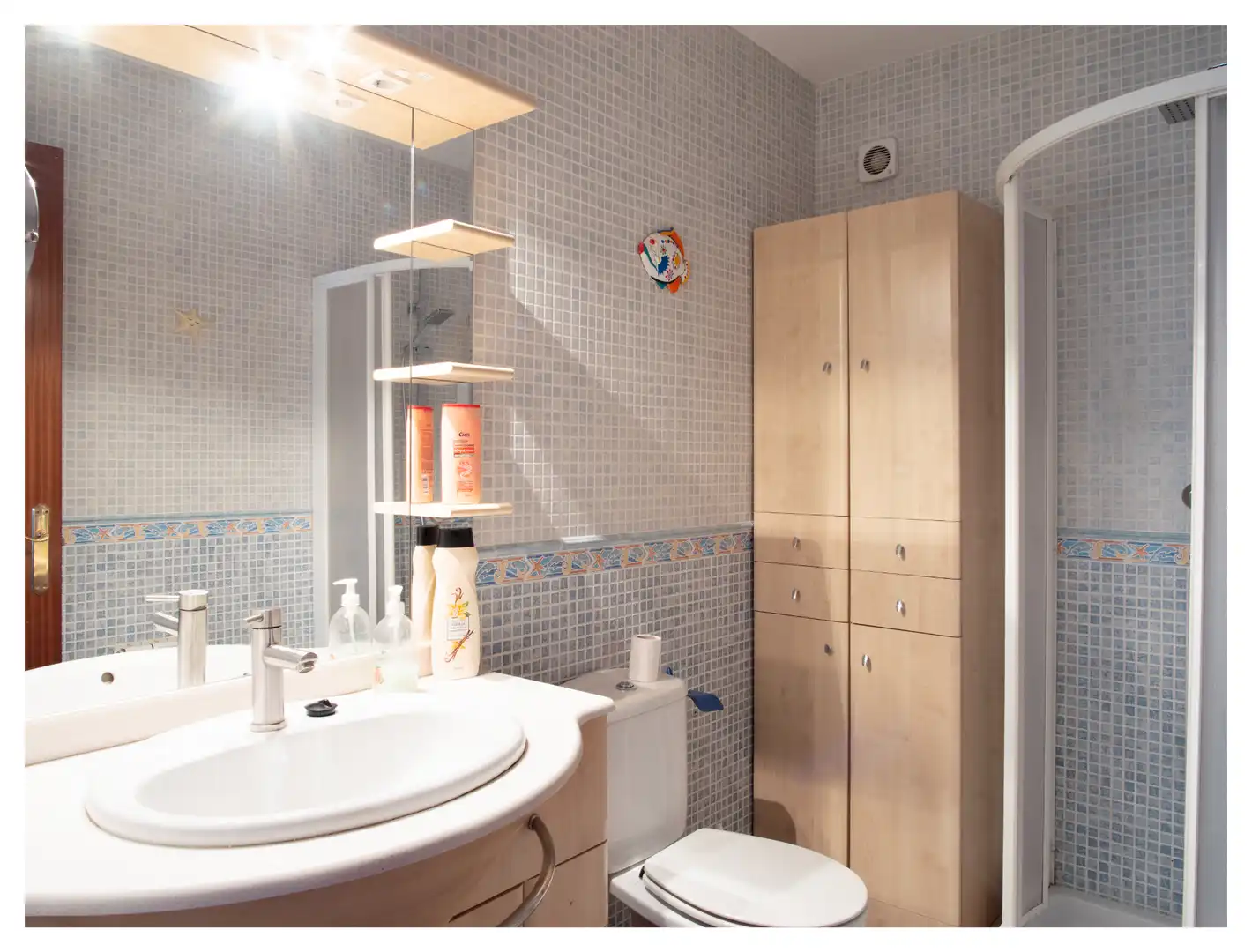 Bathroom of Flat for sale in Móra la Nova  with Air Conditioner, Heating and Storage room