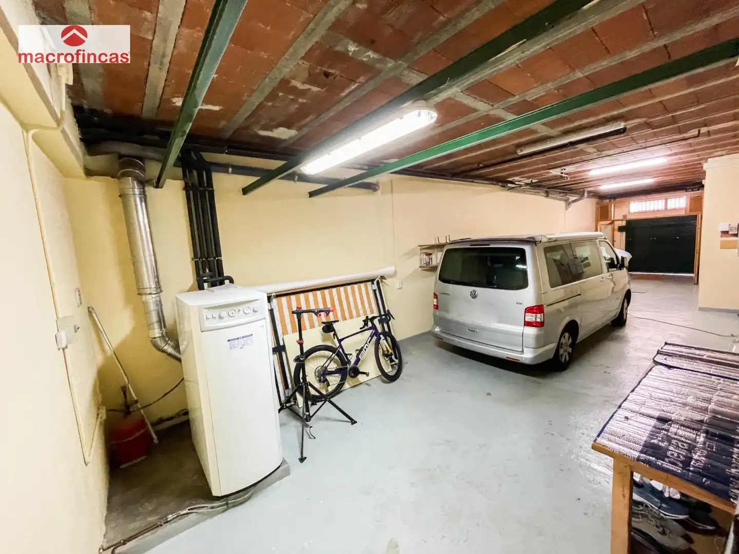 Parking de Casa o chalet en venta en Martorell con Aire acondicionado, Calefacción y Parquet