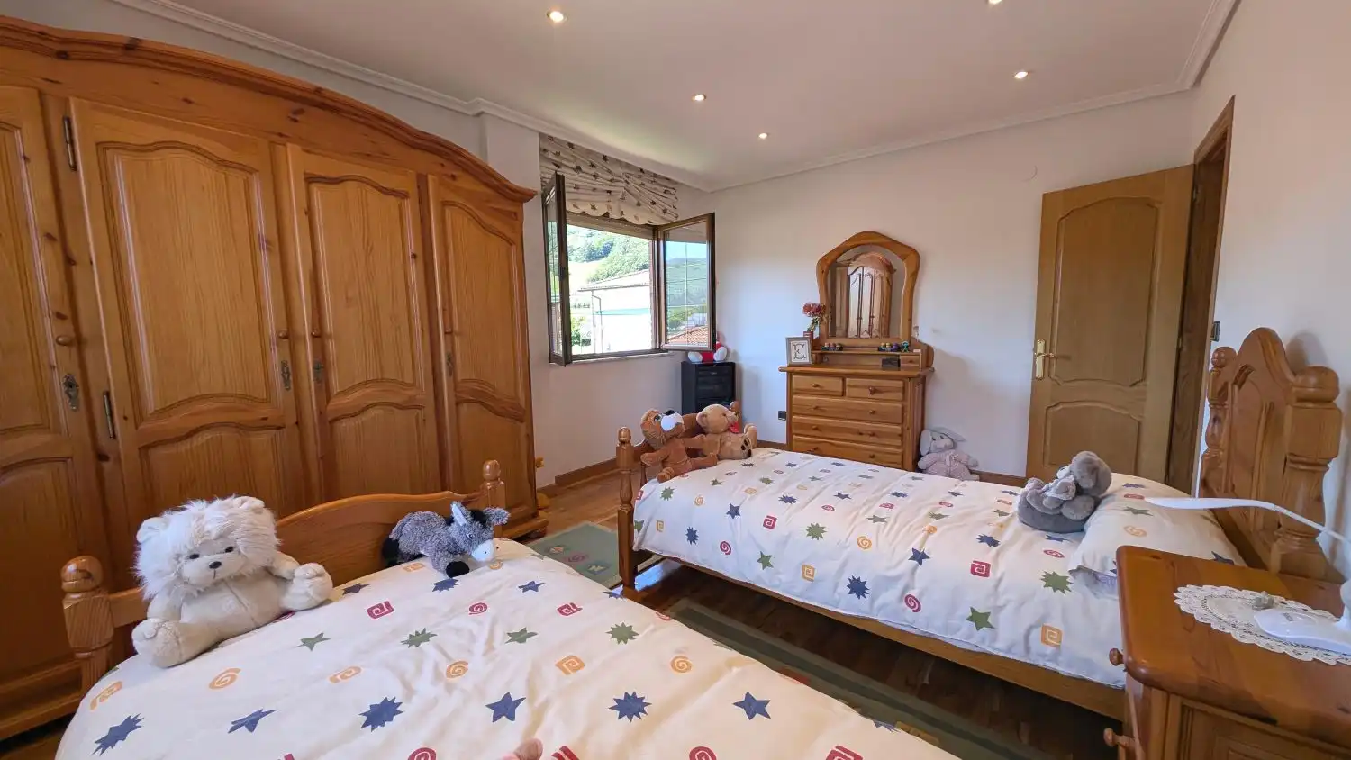 Bedroom of Houses for sale in Los Corrales de Buelna   with Heating, Private garden and Terrace