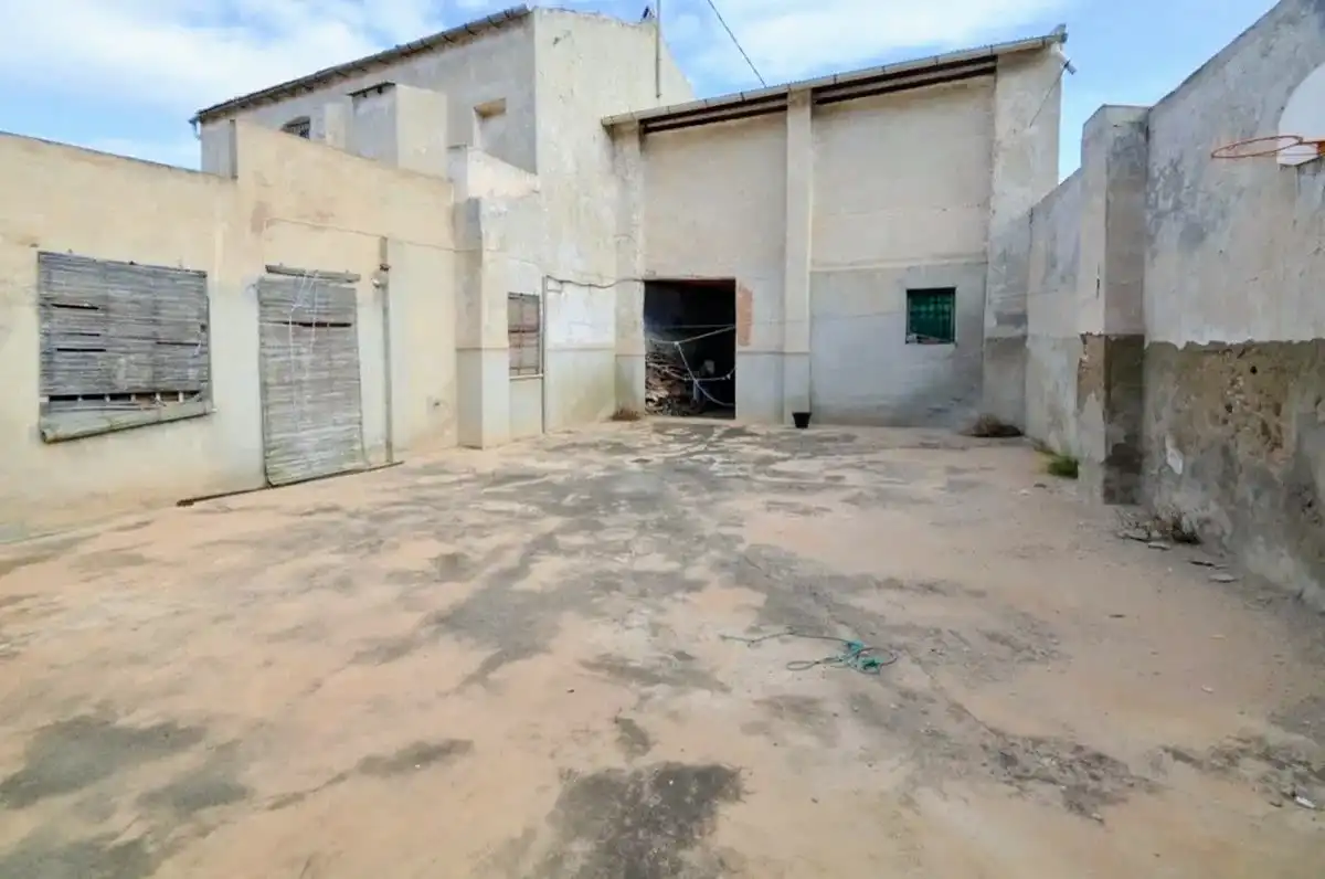 Vista exterior de Casa o xalet en venda en Orihuela amb Terrassa i Balcó