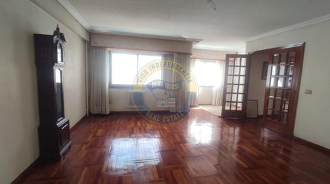 Foto 4 de Piso en venta en Calle Gerona, Praza Independencia, Pontevedra