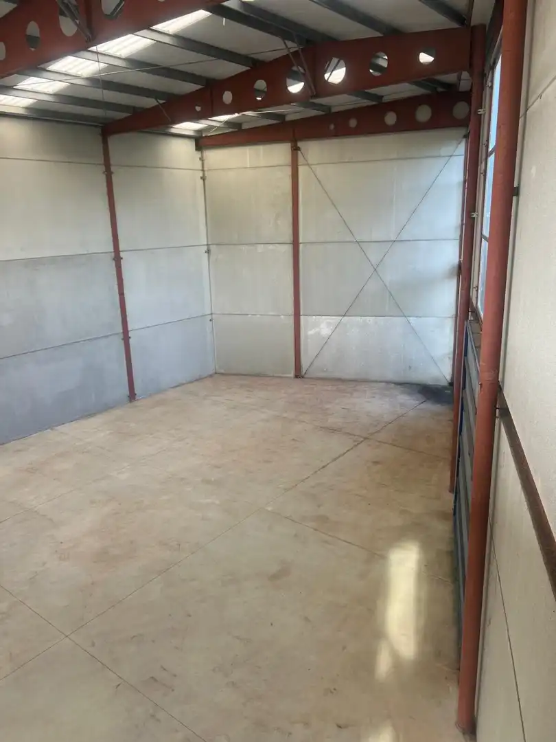 Industrial buildings for rent in Narón