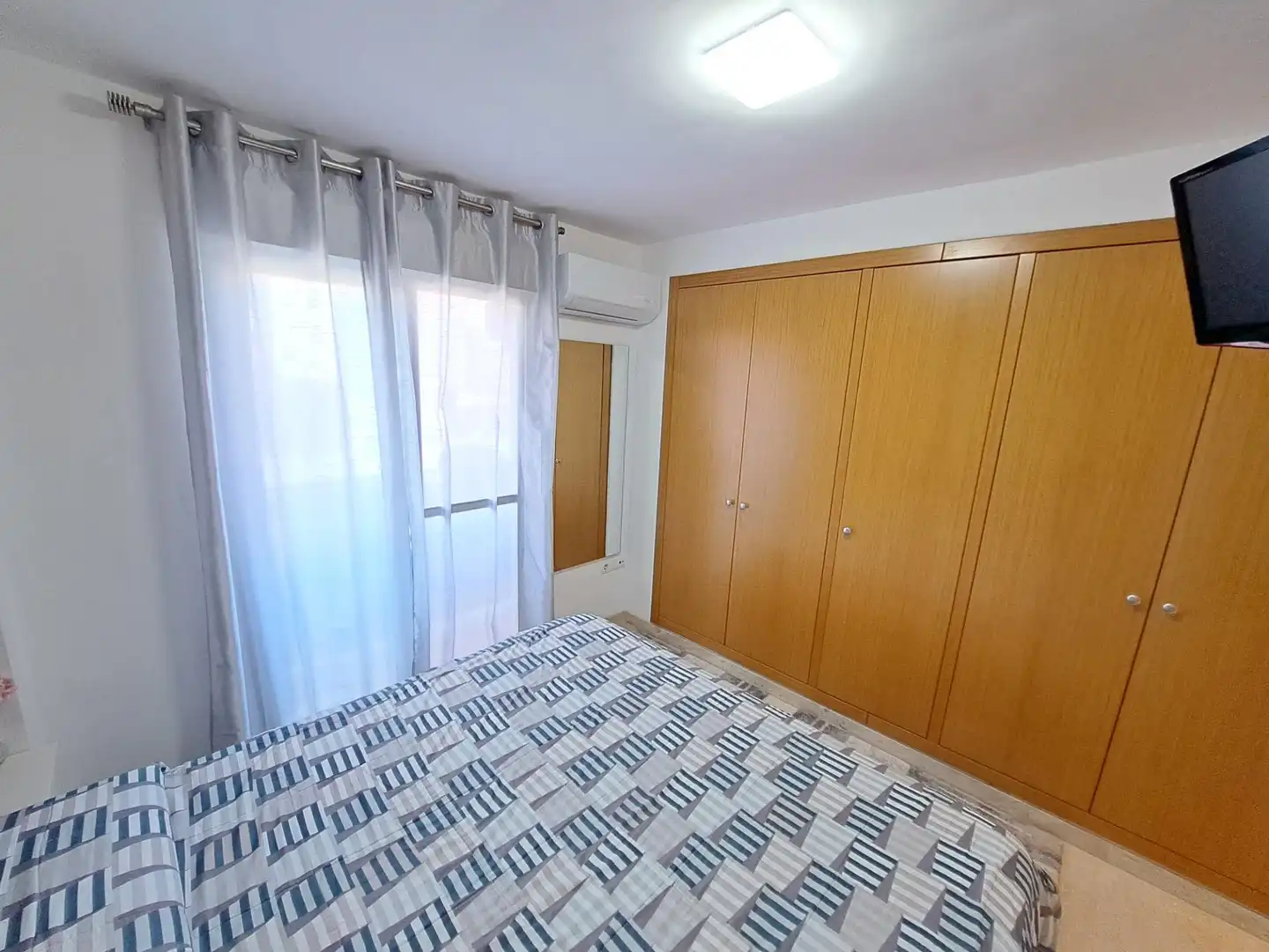 Schlafzimmer von Wohnung zum Verkauf in Alzira mit Klimaanlage und Balkon