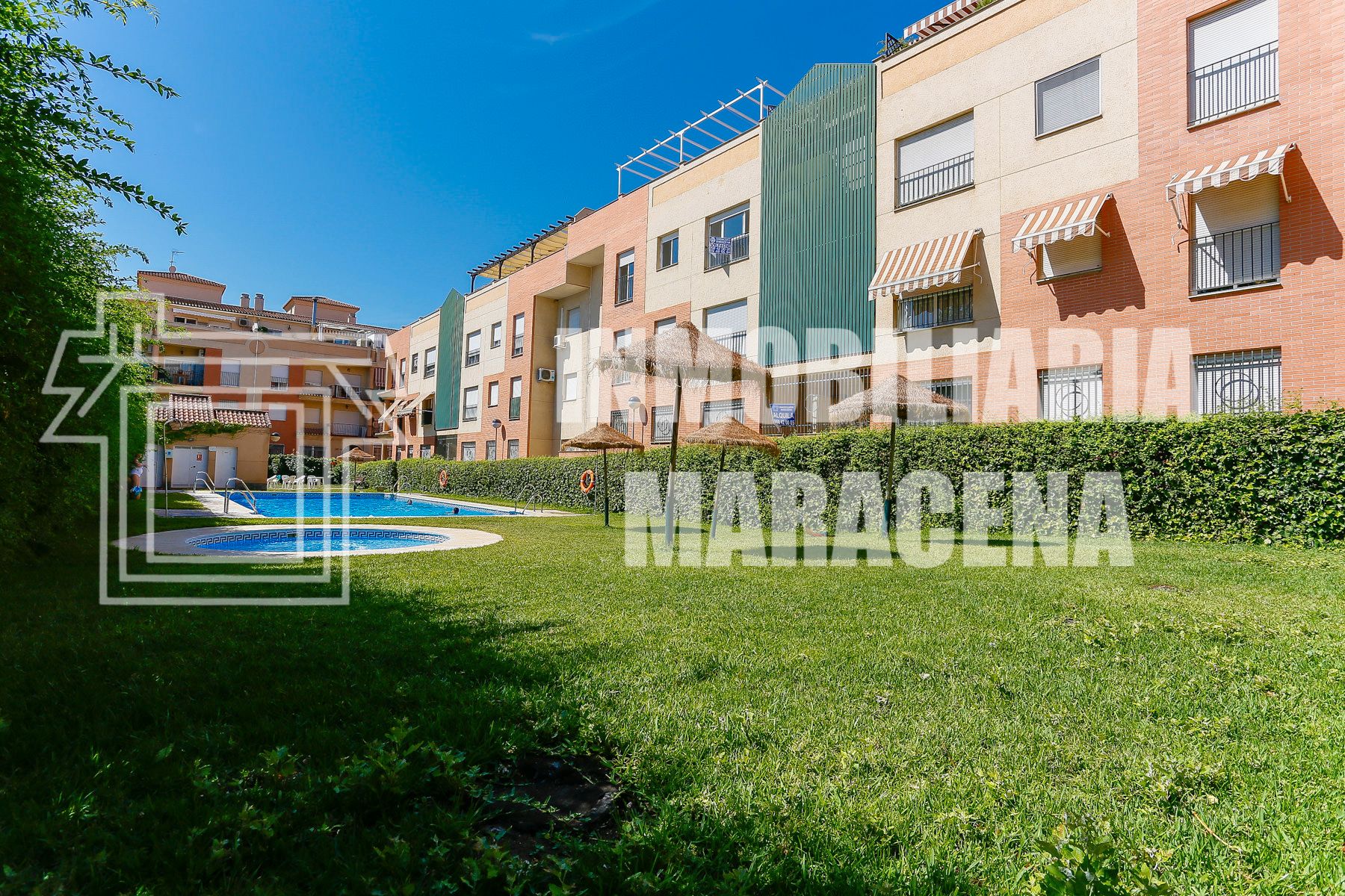 Jardí de Pis en venda en Maracena amb Calefacció, Terrassa i Piscina
