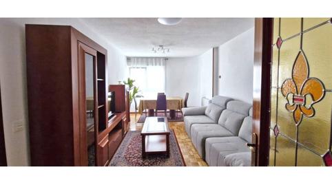 Foto 2 de Piso de alquiler en Plaza Buenos Aires, Sn, Pan y Guindas, Palencia Capital