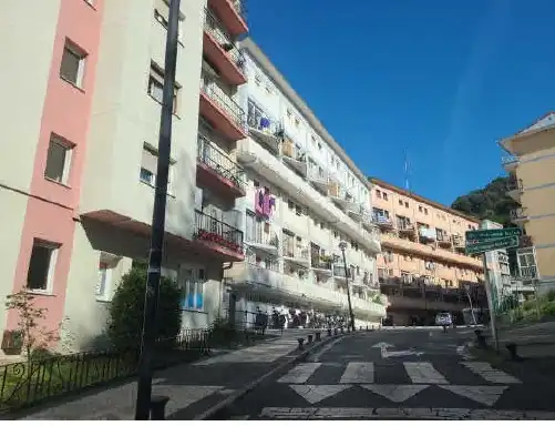 Vista exterior de Piso en venta en Pasaia con Trastero