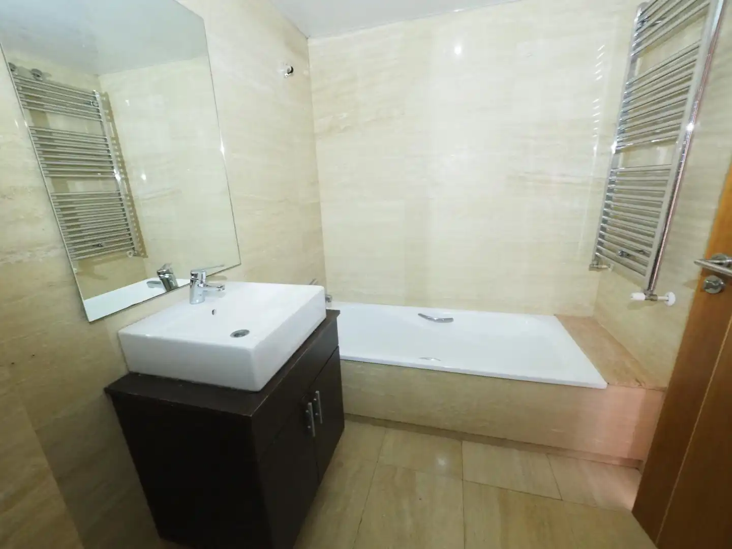 Baño de Dúplex en venta en Vilafranca del Penedès con Calefacción, Parquet y Terraza