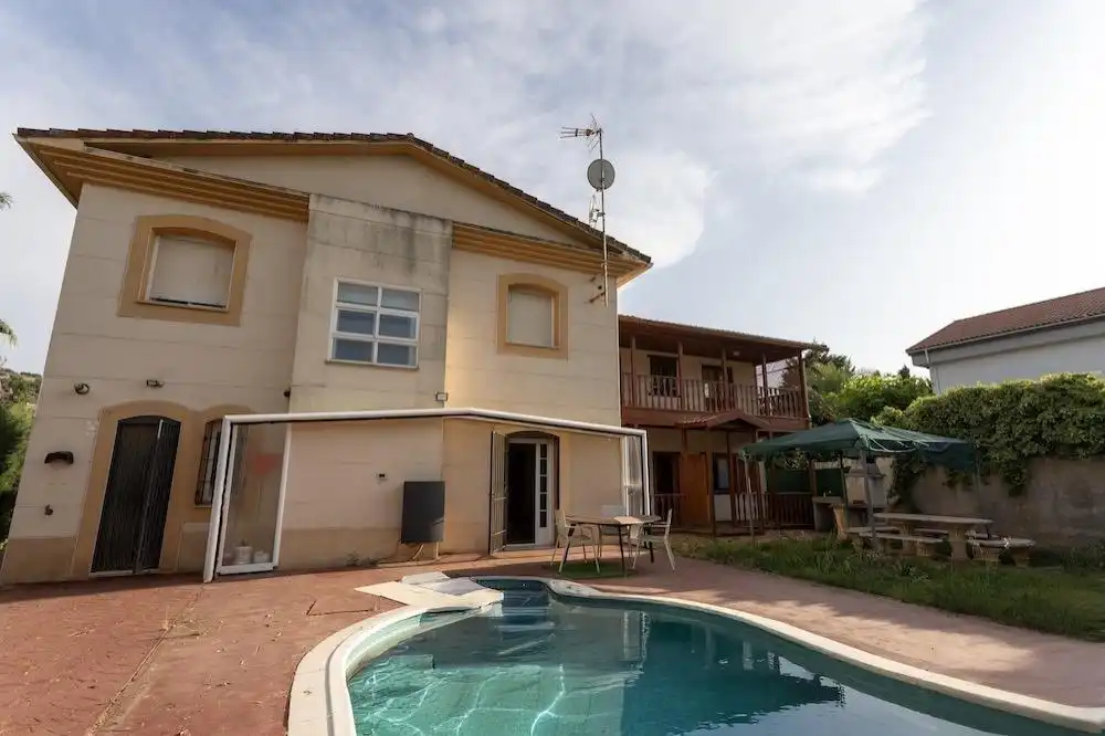 Vista exterior de Casa o chalet en venta en Cáceres con Calefacción, Jardín privado y Terraza
