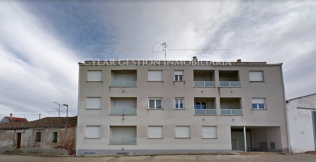 Vista exterior de Pis en venda en Mozárbez amb Calefacció, Parquet i Terrassa