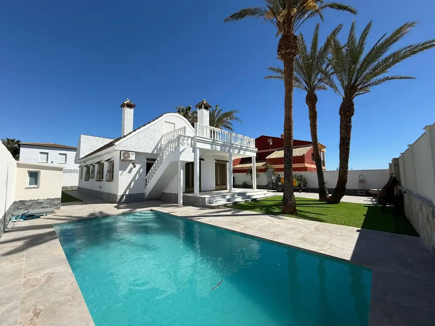 Vista exterior de Casa o chalet de alquiler en Orihuela con Aire acondicionado, Calefacción y Jardín privado