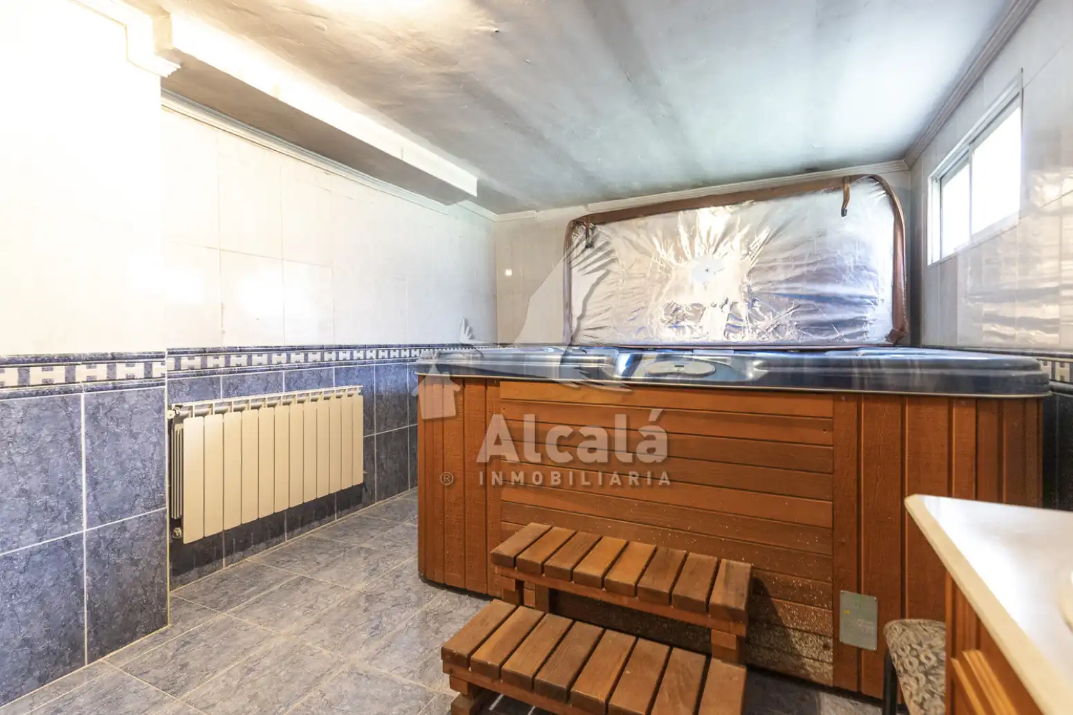 Habitación de Casa adosada en venta en Azuqueca de Henares con Aire acondicionado, Calefacción y Piscina