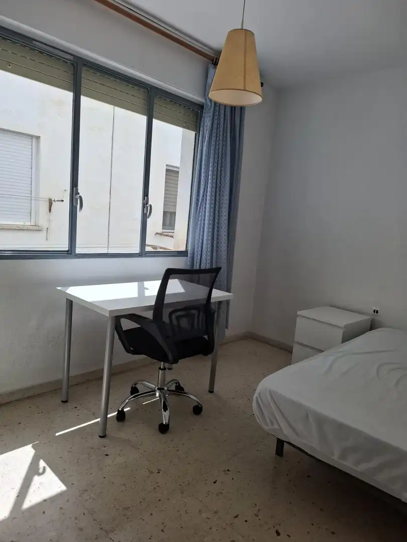 Habitación de Piso de alquiler en Murcia con Terraza y Amueblado