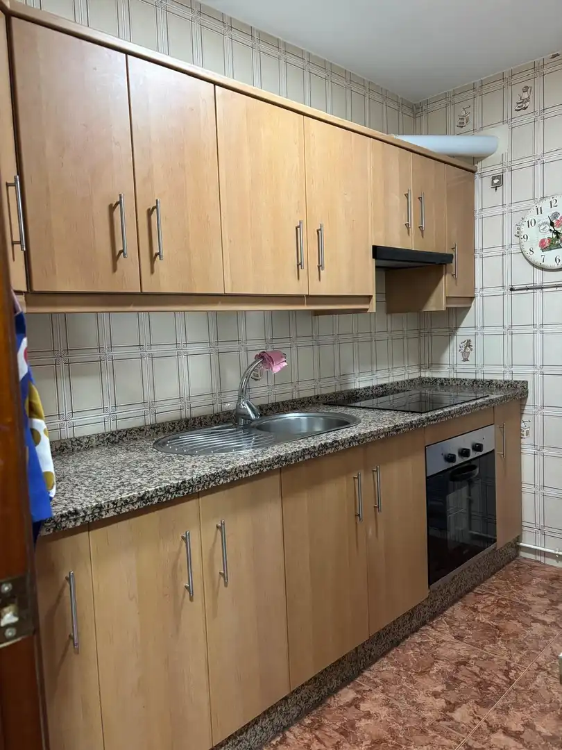 Cocina de Piso de alquiler en Granada con Aire acondicionado y Amueblado